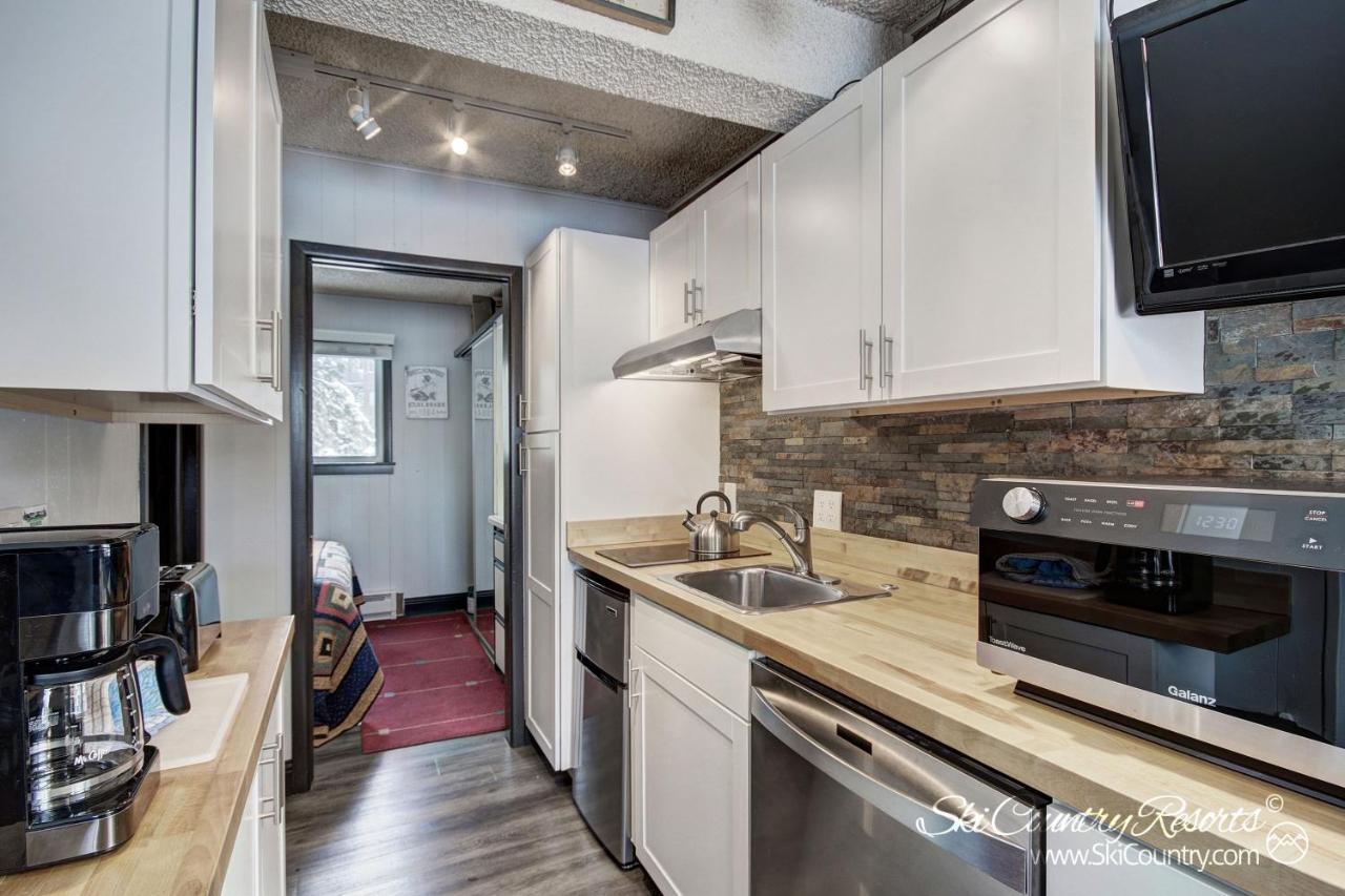 Petite Remodeled Corner Unit With Lots Of Light, Onsite Hot Tubs, Walk To Town Pm4A Apartment Breckenridge Exterior photo