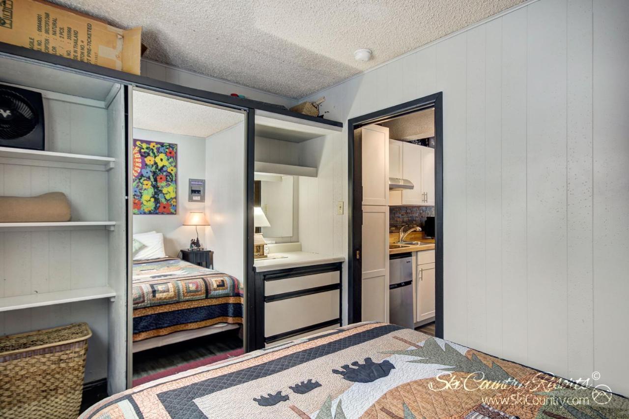 Petite Remodeled Corner Unit With Lots Of Light, Onsite Hot Tubs, Walk To Town Pm4A Apartment Breckenridge Exterior photo