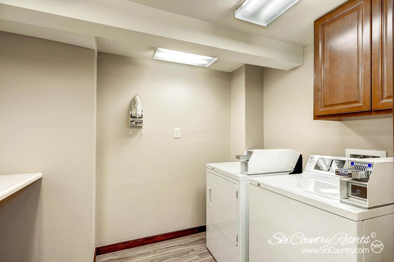 Petite Remodeled Corner Unit With Lots Of Light, Onsite Hot Tubs, Walk To Town Pm4A Apartment Breckenridge Exterior photo