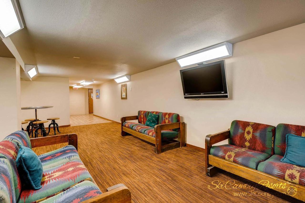 Petite Remodeled Corner Unit With Lots Of Light, Onsite Hot Tubs, Walk To Town Pm4A Apartment Breckenridge Exterior photo